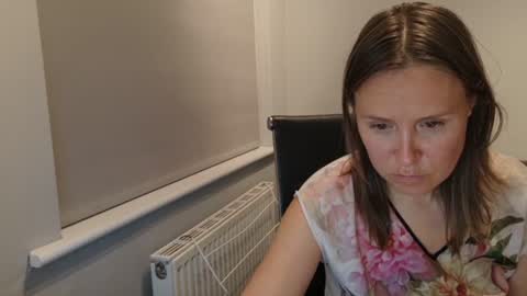 Nadia Ferreira  online show from 06/18/26, 09:30