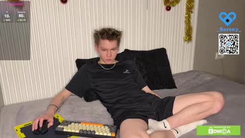 Snapshot of eaton_ chatting on 01/13/26, 10:37 eaton_ online show from 01/13/26, 10:37