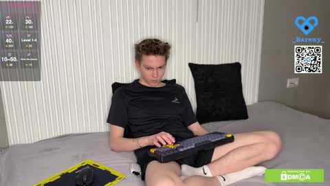 Snapshot of eaton_ chatting on 01/15/26, 06:11 eaton_ online show from 01/15/26, 06:11