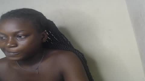 eatuupx online show from 01/27/25, 03:18