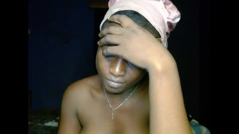 eatuupx online show from 02/23/25, 01:35