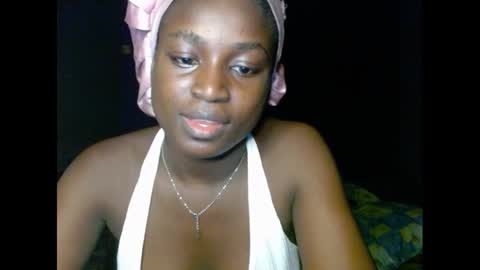 eatuupx online show from 02/25/25, 10:18