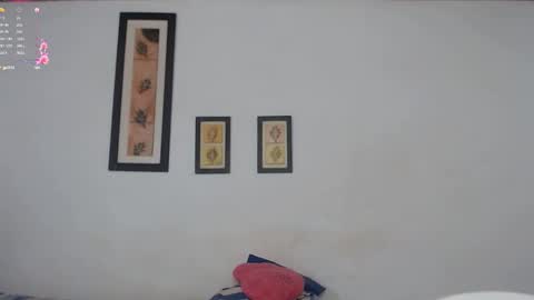 Laraand Drake online show from 01/11/25, 08:22