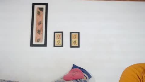 Laraand Drake online show from 03/01/25, 09:18