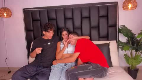 Snapshot of eber_gonzalez chatting on 01/07/26, 07:38 Boys Prado Vikingo and Girl online show from 01/07/26, 07:38