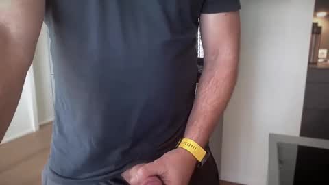 Snapshot of ebnk15 chatting on 12/02/24, 10:18 ebnk15 online show from 12/02/24, 10:18