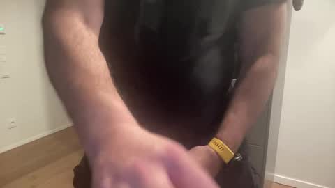 Snapshot of ebnk15 chatting on 01/20/25, 04:21 ebnk15 online show from 01/20/25, 04:21