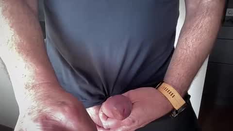 Snapshot of ebnk15 chatting on 02/24/25, 01:10 ebnk15 online show from 02/24/25, 01:10