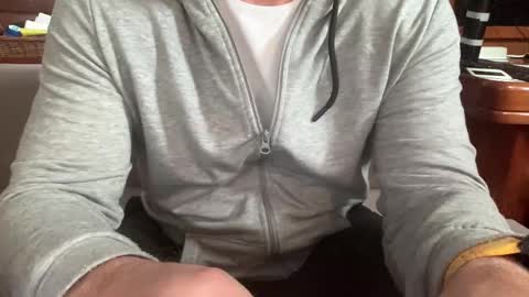 Snapshot of ebnk15 chatting on 11/16/25, 07:58 ebnk15 online show from 11/16/25, 07:58