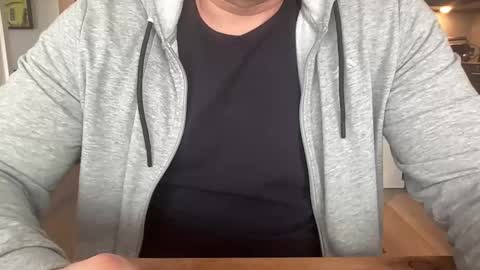 ebnk15 online show from 01/18/26, 12:20