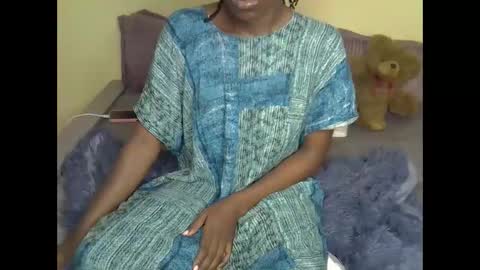 Snapshot of eboniana chatting on 02/18/25, 03:31 eboniana online show from 02/18/25, 03:31