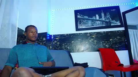 Snapshot of ebonny_stallion chatting on 11/03/25, 06:31 Chris Palaz online show from 11/03/25, 06:31