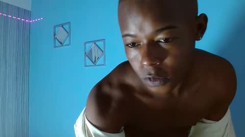 Snapshot of ebonny_stallion chatting on 11/06/25, 07:04 Chris Palaz online show from 11/06/25, 07:04