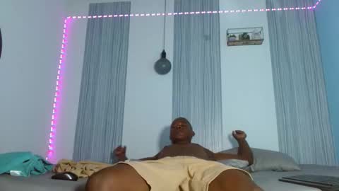 Snapshot of ebonny_stallion chatting on 11/07/25, 06:41 Chris Palaz online show from 11/07/25, 06:41