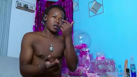 Snapshot of ebonny_stallion chatting on 11/26/25, 03:18 Chris Palaz online show from 11/26/25, 03:18