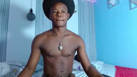 Snapshot of ebonny_stallion chatting on 11/27/25, 03:41 Chris Palaz online show from 11/27/25, 03:41