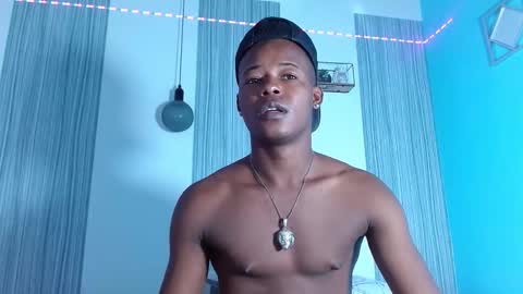 Snapshot of ebonny_stallion chatting on 11/27/25, 06:43 Chris Palaz online show from 11/27/25, 06:43