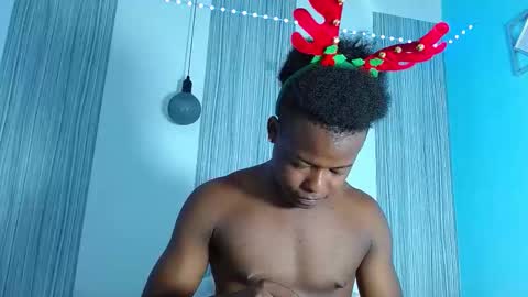 Snapshot of ebonny_stallion chatting on 12/03/25, 07:16 Chris Palaz online show from 12/03/25, 07:16