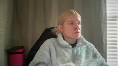 americnbarbie online show from 11/17/25, 05:19