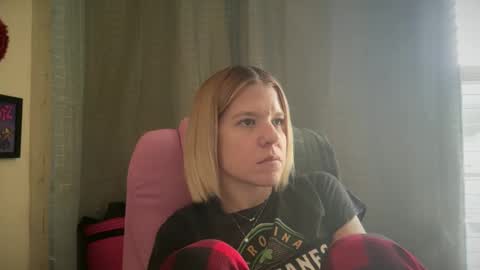 americnbarbie online show from 05/02/26, 07:19