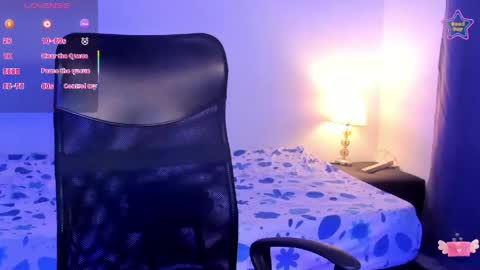 Snapshot of ebony__queen2 chatting on 05/18/26, 07:52 ebony__queen2 online show from 05/18/26, 07:52