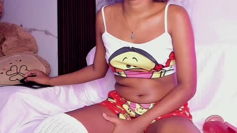 Snapshot of ebony_beautifull chatting on 02/06/25, 07:13 Luci online show from 02/06/25, 07:13