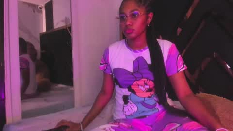 Snapshot of ebony_beautifull chatting on 09/13/25, 01:38 Luci online show from 09/13/25, 01:38