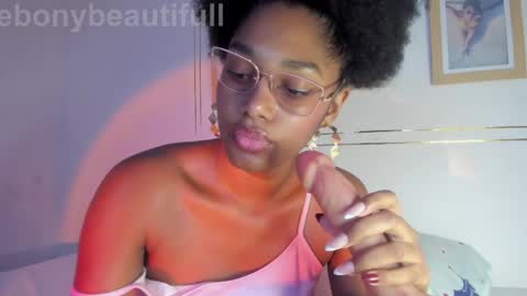 Snapshot of ebony_beautifull chatting on 04/27/26, 07:23 Luci online show from 04/27/26, 07:23