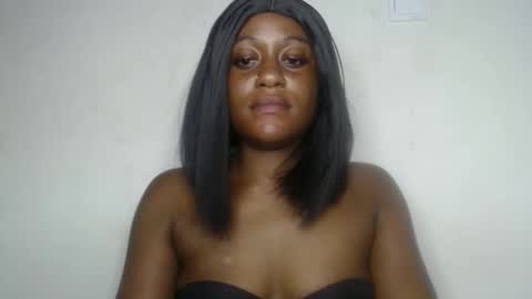 Snapshot of ebony_fatass chatting on 10/04/25, 07:34 Ella online show from 10/04/25, 07:34
