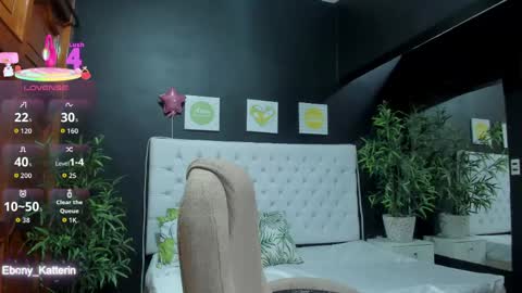 Snapshot of ebony_katterin chatting on 04/17/26, 11:35 ebony_katterin online show from 04/17/26, 11:35