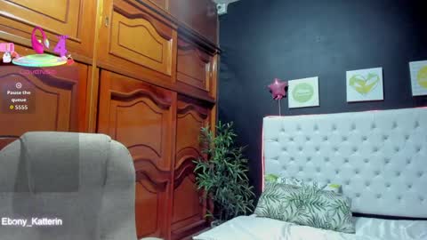 Snapshot of ebony_katterin chatting on 04/23/26, 11:09 ebony_katterin online show from 04/23/26, 11:09