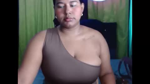 ebony_luna1 online show from 05/08/26, 01:38