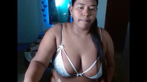 ebony_luna1 online show from 06/10/26, 08:08