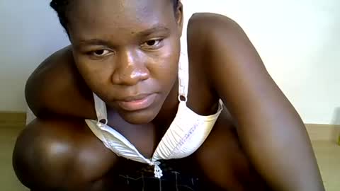 ebony_lynne online show from 06/23/26, 01:09