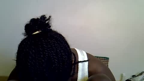 ebony_lynne online show from 06/24/26, 09:30