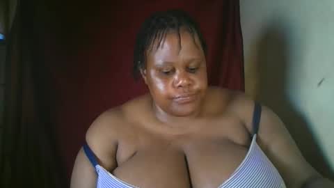 Snapshot of ebony_magixs chatting on 01/18/26, 07:01 ebony_magixs online show from 01/18/26, 07:01