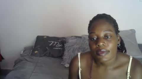 Snapshot of ebony_merry chatting on 12/01/25, 12:10 ebony merry online show from 12/01/25, 12:10