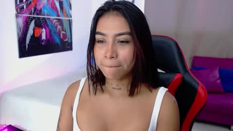 Snapshot of ebony_moon1 chatting on 10/13/25, 01:55 moon online show from 10/13/25, 01:55