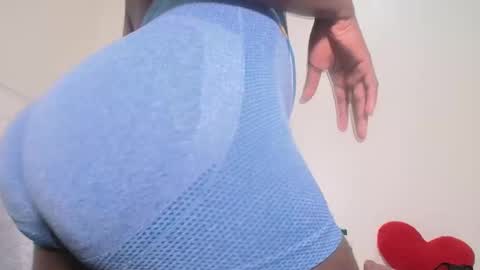 ebony_pearl69 online show from 10/14/25, 03:46