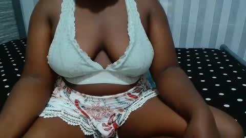 Snapshot of ebony_sabrina chatting on 04/12/26, 07:57 Sabrina online show from 04/12/26, 07:57