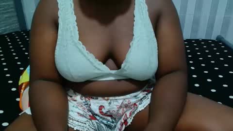 Snapshot of ebony_sabrina chatting on 04/13/26, 09:04 Sabrina online show from 04/13/26, 09:04