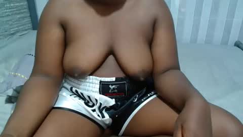 Snapshot of ebony_sabrina chatting on 05/07/26, 08:52 Sabrina online show from 05/07/26, 08:52