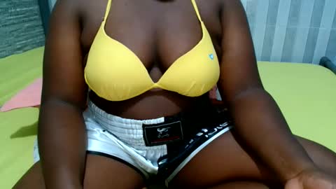 Snapshot of ebony_sabrina chatting on 05/28/26, 08:11 Sabrina online show from 05/28/26, 08:11