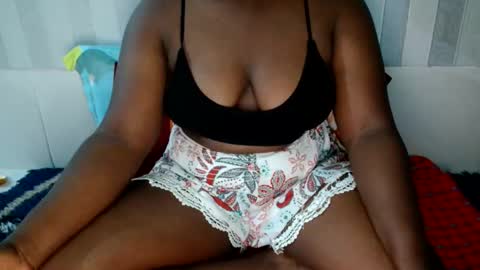 Snapshot of ebony_sabrina chatting on 06/01/26, 09:55 Sabrina online show from 06/01/26, 09:55