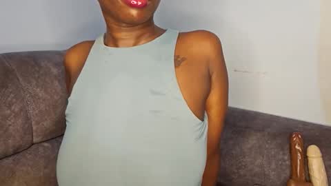 Ebony Melanie online show from 11/27/25, 11:51