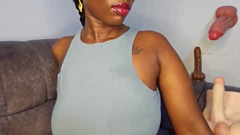 Snapshot of ebonycandymelani chatting on 01/12/26, 11:43 Ebony Melanie online show from 01/12/26, 11:43