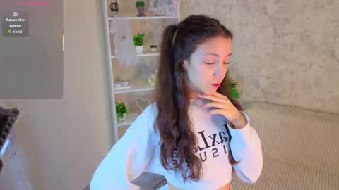 Milly online show from 11/11/25, 03:39