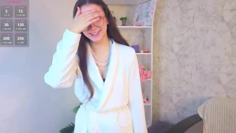 Snapshot of ebonyleibenstein chatting on 03/04/26, 03:45 Milly online show from 03/04/26, 03:45