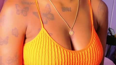 Snapshot of ebonyndsavage chatting on 10/18/25, 06:19 ebonyndsavage online show from 10/18/25, 06:19