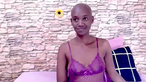 Snapshot of ebonyolive69 chatting on 05/31/26, 05:42 Cindy online show from 05/31/26, 05:42